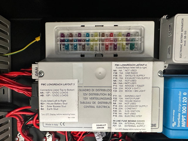 replacing-blown-fuse